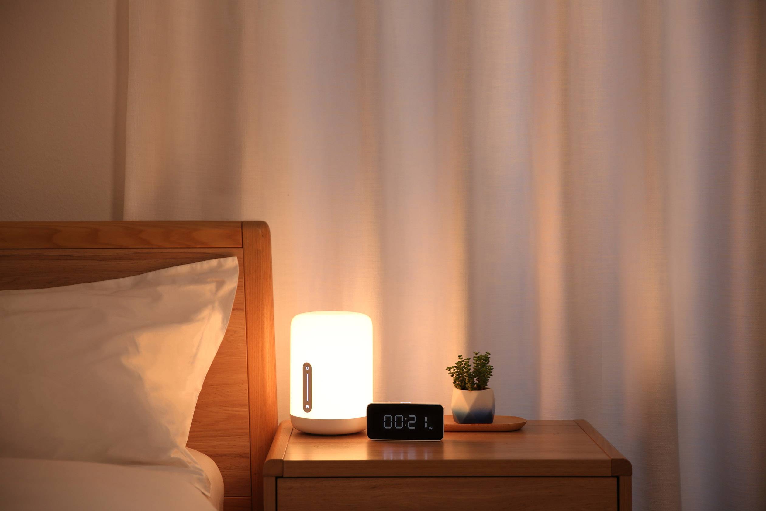 Xiaomi Mi Smart Wireless Beside Lamp 2  - White